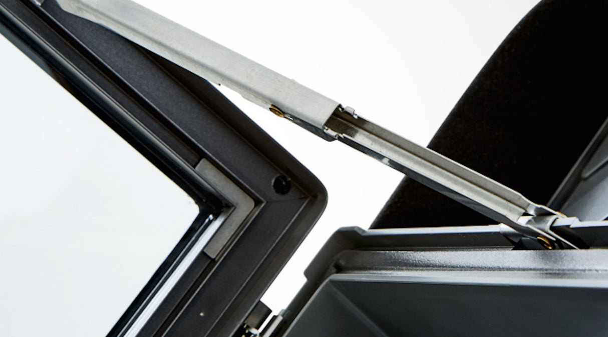 Roto Designo R2 Wohndachausstieg 5/8 55x80 cm f. ungedämmte Dachräume