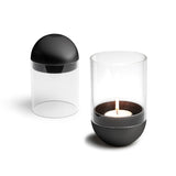 höfats GRAVITY CANDLE Windlicht schwarz – Produktansicht mit Deckel